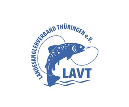 Logo des Landesanglerverbandes Thüringen e.V. mit einem stilisierten springenden Fisch und der Abkürzung LAVT.