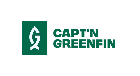 Logo mit stilisiertem weißen Fisch und Buchstaben "G" auf grünem Hintergrund, daneben der Schriftzug "CAPT'N GREENFIN".
